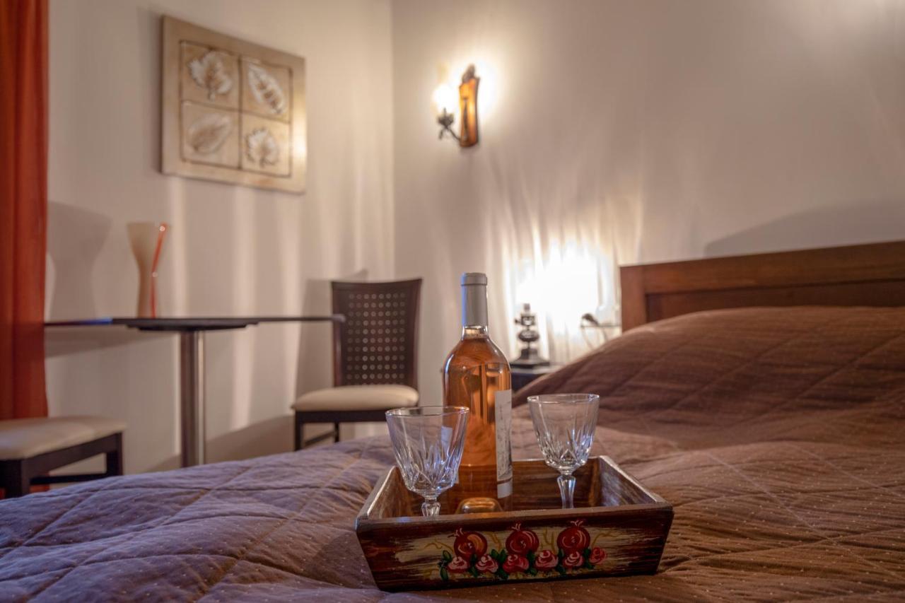 Guesthouse Alexandra Eptálofos Eksteriør bilde